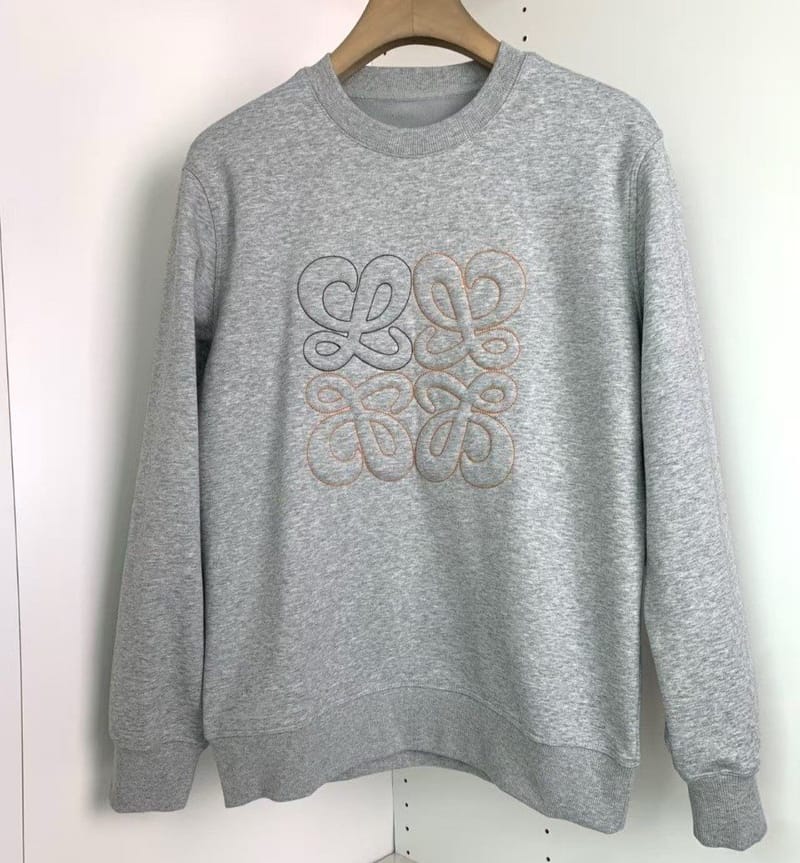 LOEWE 로에베 엠보로고 융기모 맨투맨