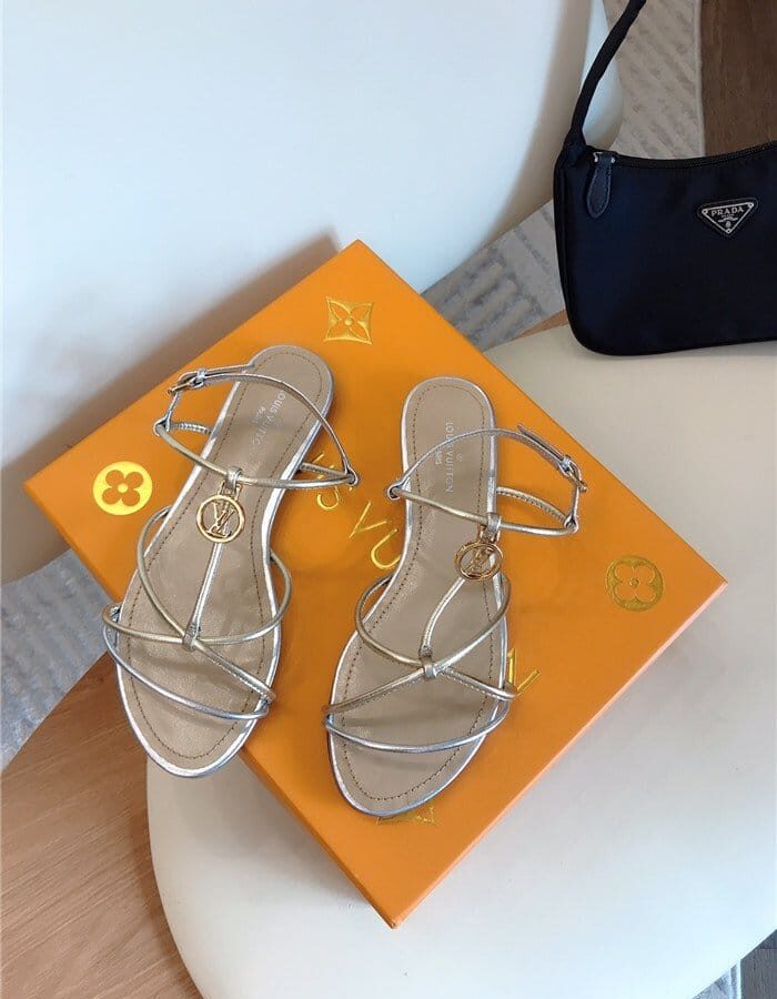 LOUIS VUITTON 루이비통 여성용 샌들 L5005-1 3COLOR