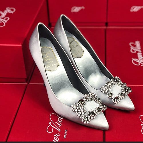 ROGER VIVIER 로저비비에 신상 힐&플랫슈즈 (220,250사이즈 주문제작)