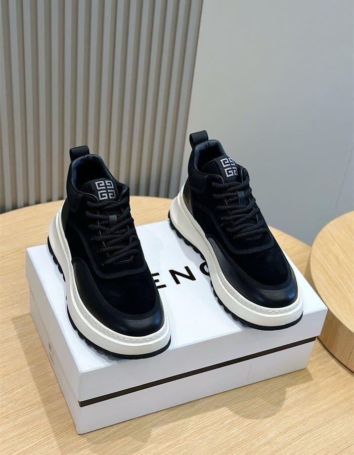 GIVENCHY 지방시 남성용 스니커즈 G87784-2 2024/신상 2COLOR