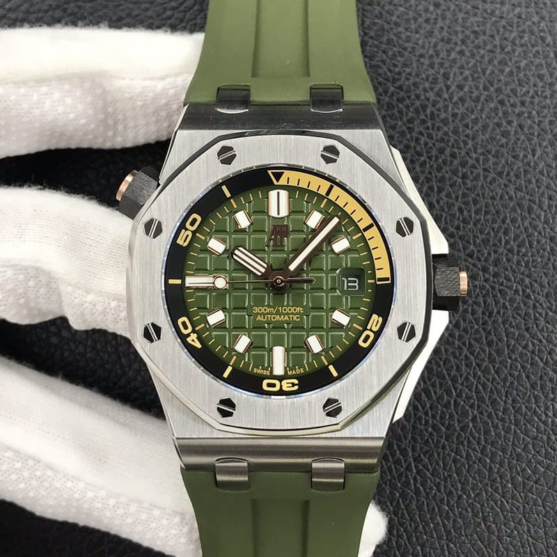 AUDEMARS PIGUET 오데마피게 로얄오크 오프쇼어 스틸 카키그린