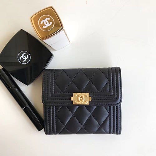 CHANEL 샤넬 LEBOY 지갑 램스킨 AS5088