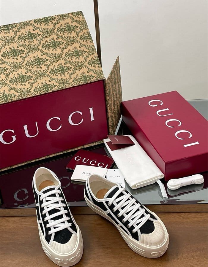 GUCCI 구찌 여성용 스니커즈 G71231 2COLOR