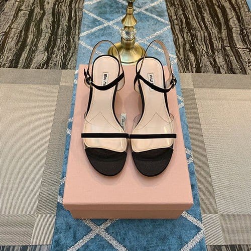 MIUMIU 미우미우 샌들 굽높이5CM 봄신상