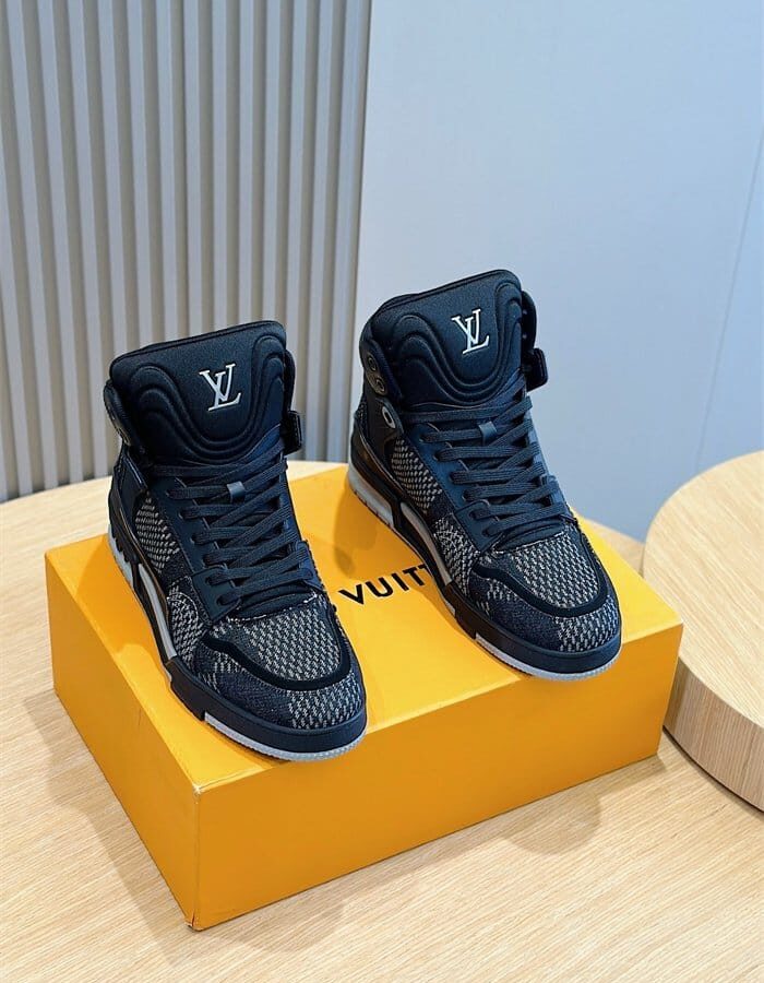 LOUIS VUITTON 루이비통 남성용 스니커즈 L12129-1 2024/신상 2COLOR