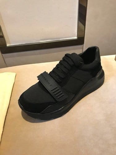 BURBERRY 버버리 오버솔 스니커즈