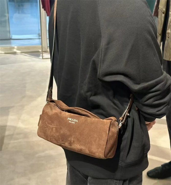 PRADA 프라다 나파 가죽 숄더백 2VH188