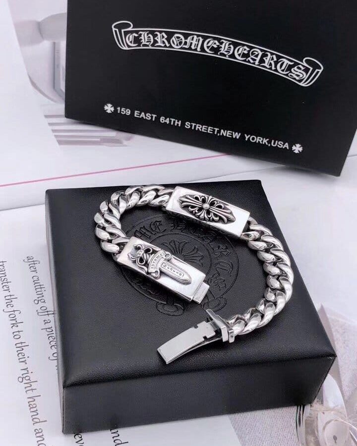 CHROME HEARTS 크롬하츠 남녀공용 925실버 대거+십자꽃 팔찌 16~22cm