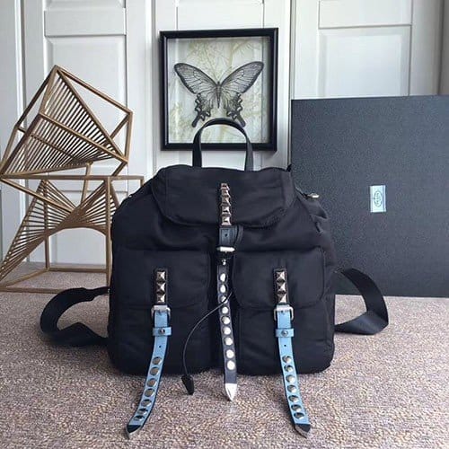 PRADA 프라다 나일론 스터드백팩 1BZ2811