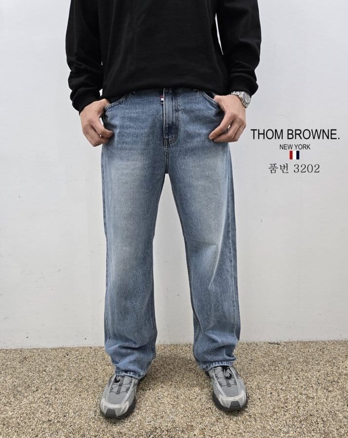 THOM BROWNE 톰브라운 세미와이드 청바지