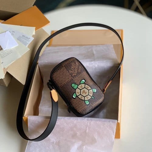 LOUIS VUITTON 루이비통 NIGO 콜라보 미니백 M55262 2020/신상