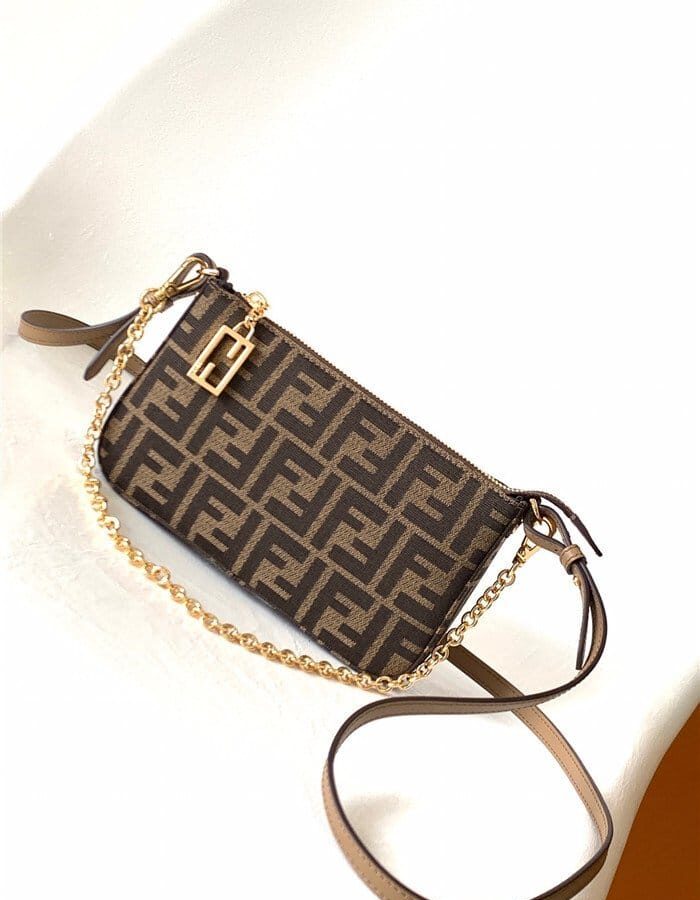 FENDI 펜디 미니 크로스백 F6842