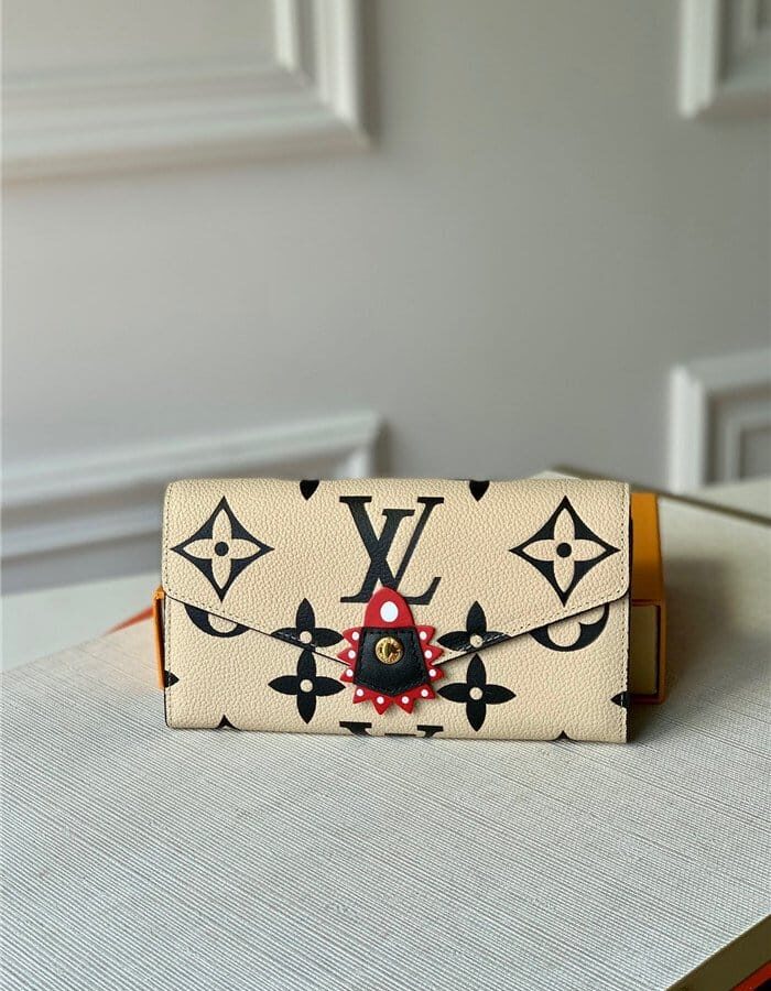 LOUIS VUITTON 루이비통 조에 장지갑