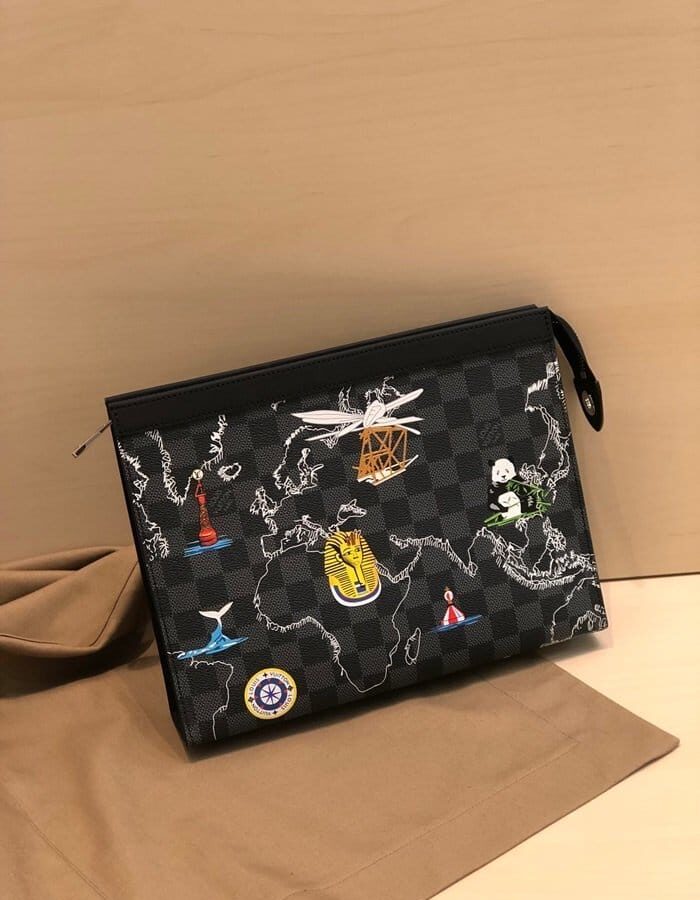 LOUIS VUITTON 루이비통 2020 모노그램 남여공용 클러치백 M61692,LOUB1661,26cm,블랙