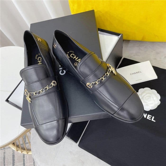 CHANEL 샤넬 여성용 로퍼 C17070