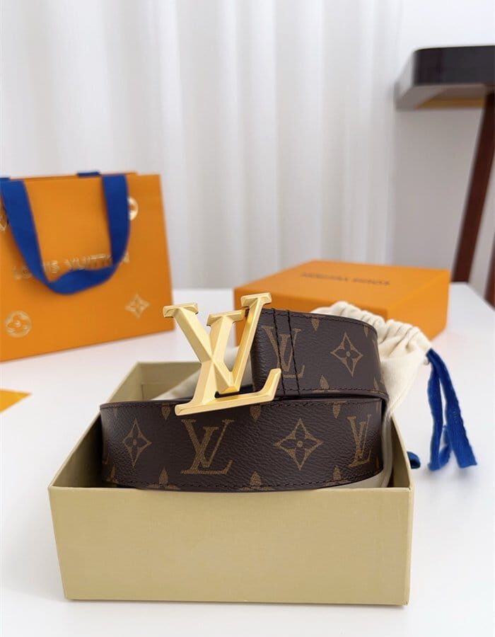 LOUIS VUITTON 루이비통 남성용 벨트 4.0CM L94954-3 2024/신상