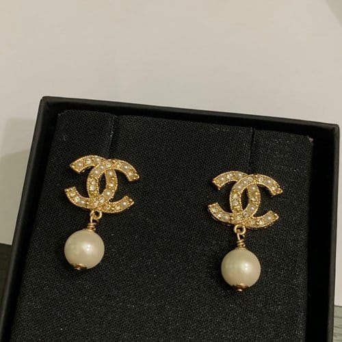 CHANEL 샤넬 귀걸이 C5500 2020/신상 (정품과 비교가능한 퀄리티 )