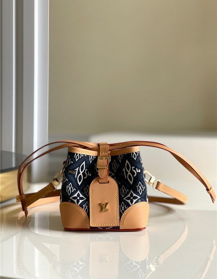 LOUIS VUITTON 루이비통 노에퍼스 숄더백