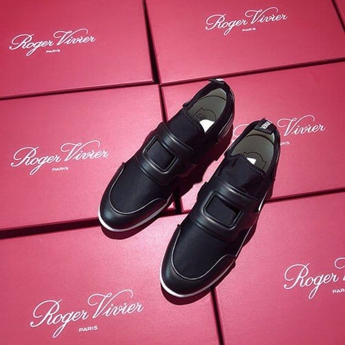 ROGER VIVIER 로저비비에 스니커즈 (250사이즈 주문제작)