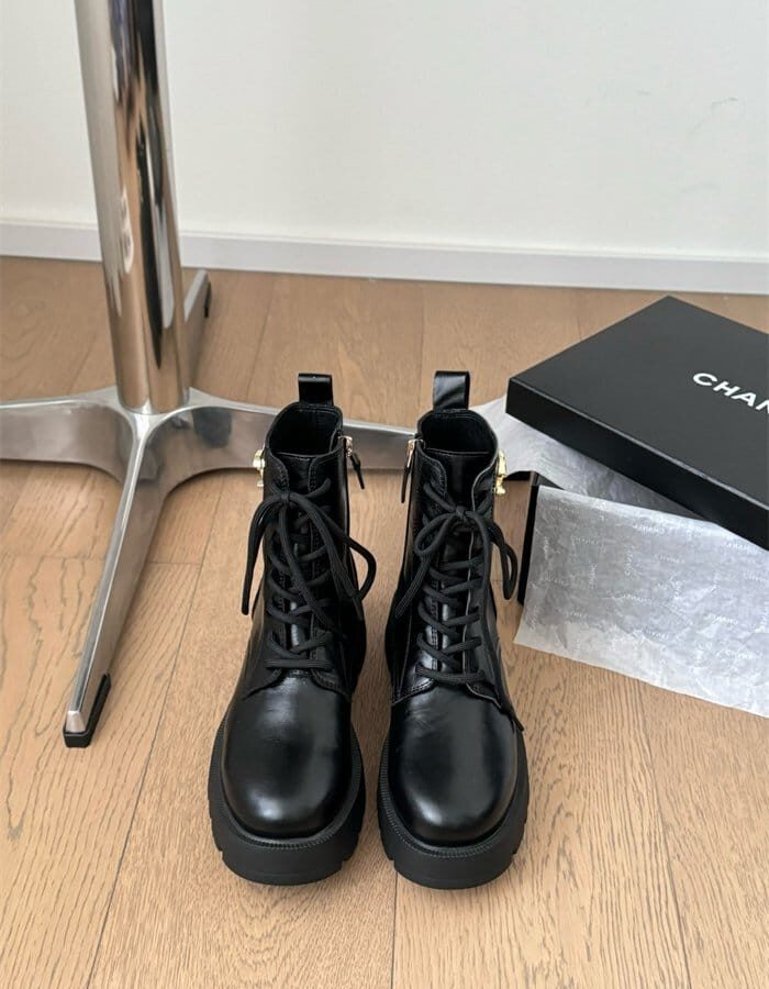 CHANEL 샤넬 여성용 부츠 C46324-2 2024/신상 2COLOR