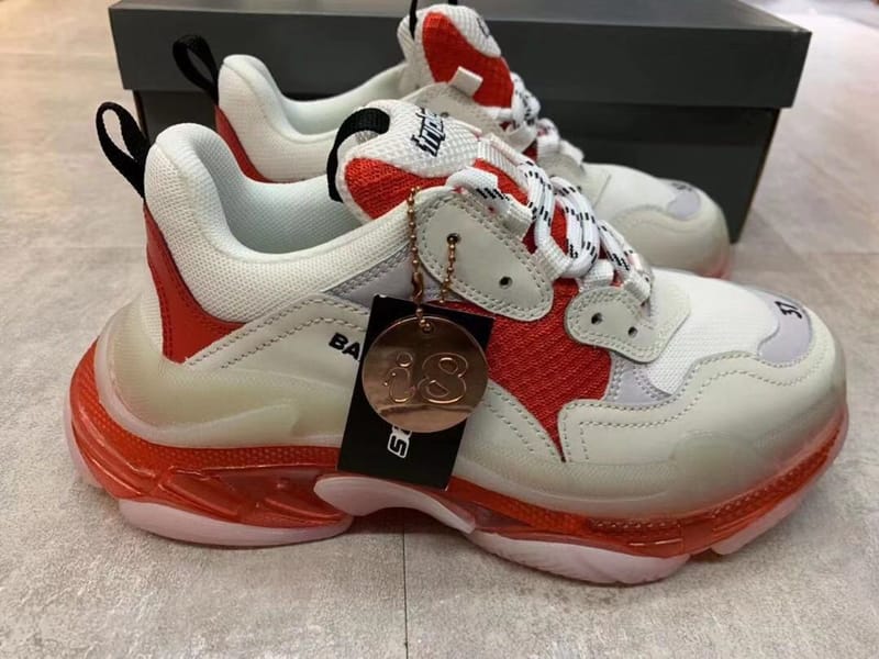 BALENCIAGA 발렌시아가 트리플S