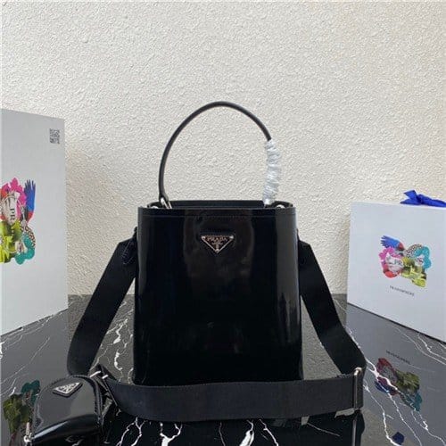 PRADA 프라다 브러시드 레더 파니에백 1BA319