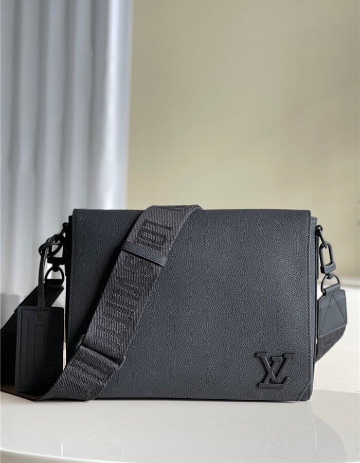 LOUIS VUITTON 루이비통 그레인 에어로그램 메신저백 M57080 2021/신상
