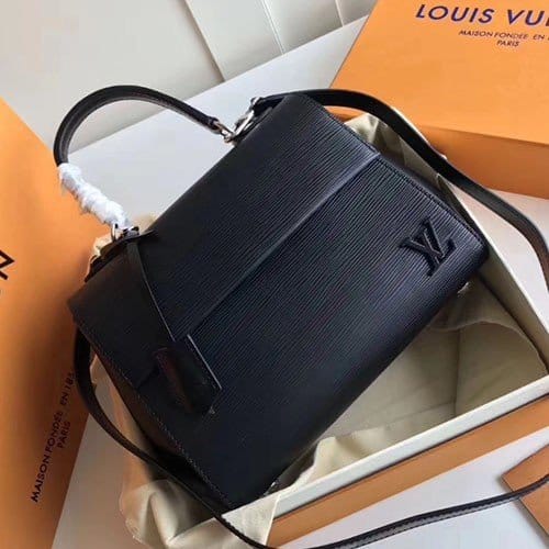 LOUIS VUITTON 루이비통 신상 클루니백 CLUNY BB M41312