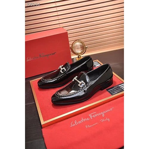 FERRAGAMO 페레가모 M2630