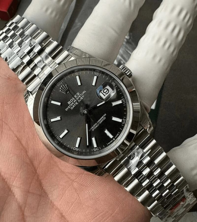 ROLEX 로렉스 데이저스트 그레이 다이얼 돔 베젤 41mm 126330