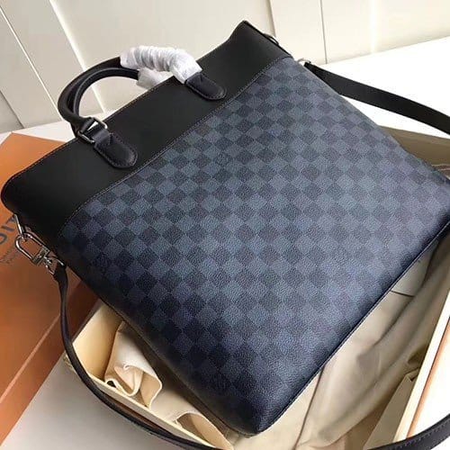 LOUIS VUITTON 루이비통 뉴포트백 신상 N41588