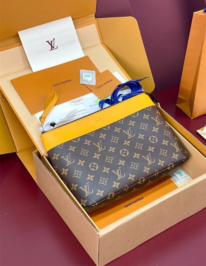 LOUIS VUITTON 루이비통 포쉐트 보야주 클러치백 M13199 2024/신상 5COLOR