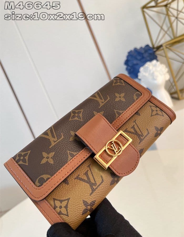 LOUIS VUITTON 루이비통 사라 장지갑 M46645 2024/신상