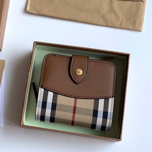 BURBERRY 버버리 지갑 B1818-1 신상