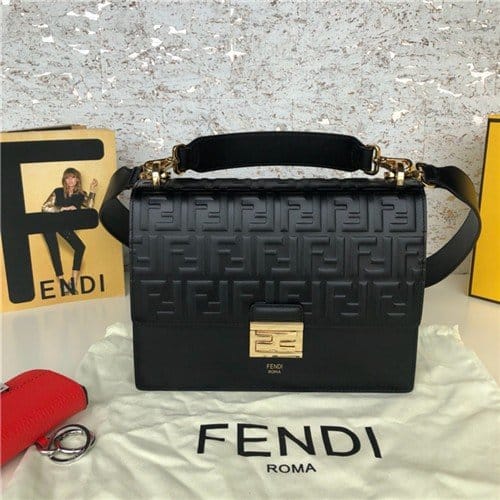 FENDI 펜디 KAN U 숄더백 25CM F5828