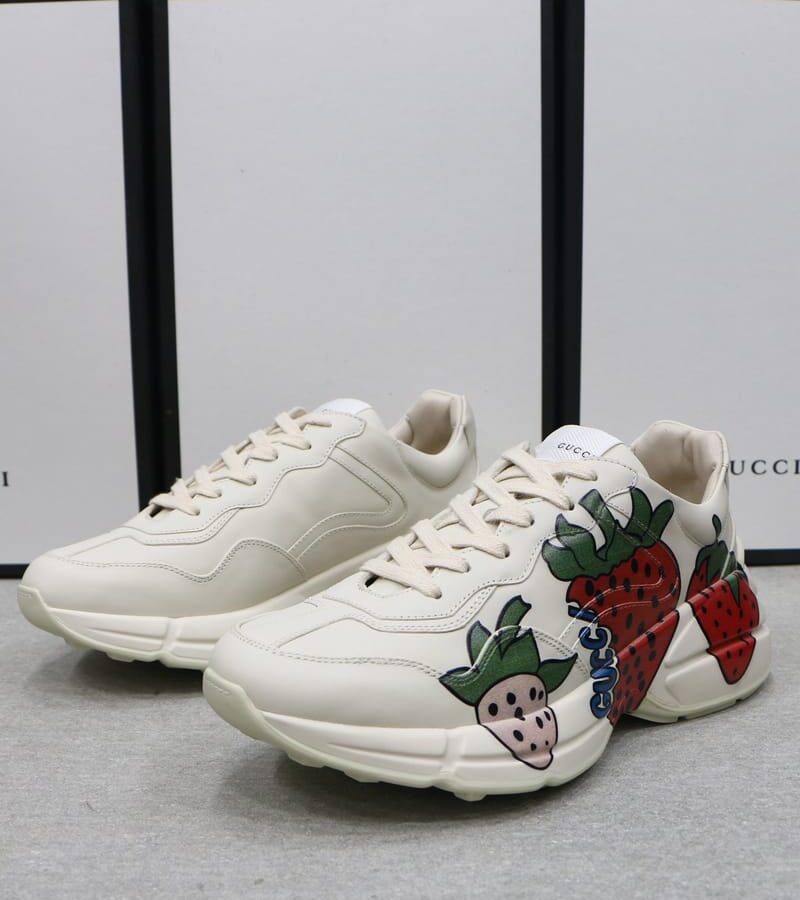 GUCCI 구찌 최고급 라이톤 스니커즈 딸기버전