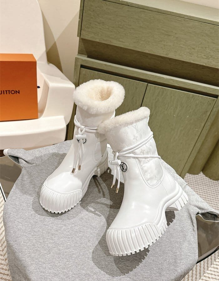 LOUIS VUITTON 루이비통 여성용 부츠 (굽높이5CM) L87489 2COLOR