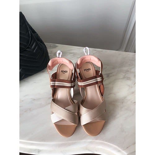 FENDI 펜디 샌들