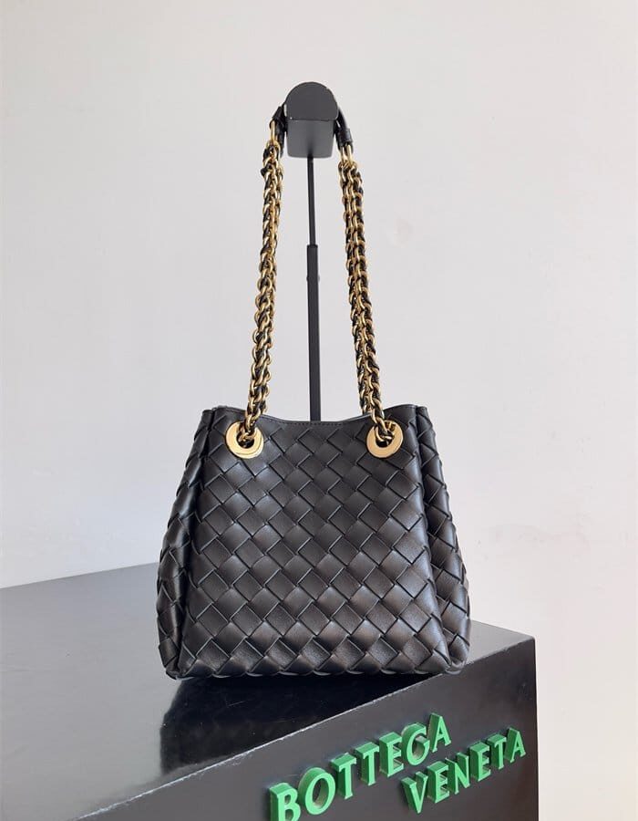 BOTTEGA VENETA 보테가베네타 패러슈트 스몰 크로스백 817175 2024/신상