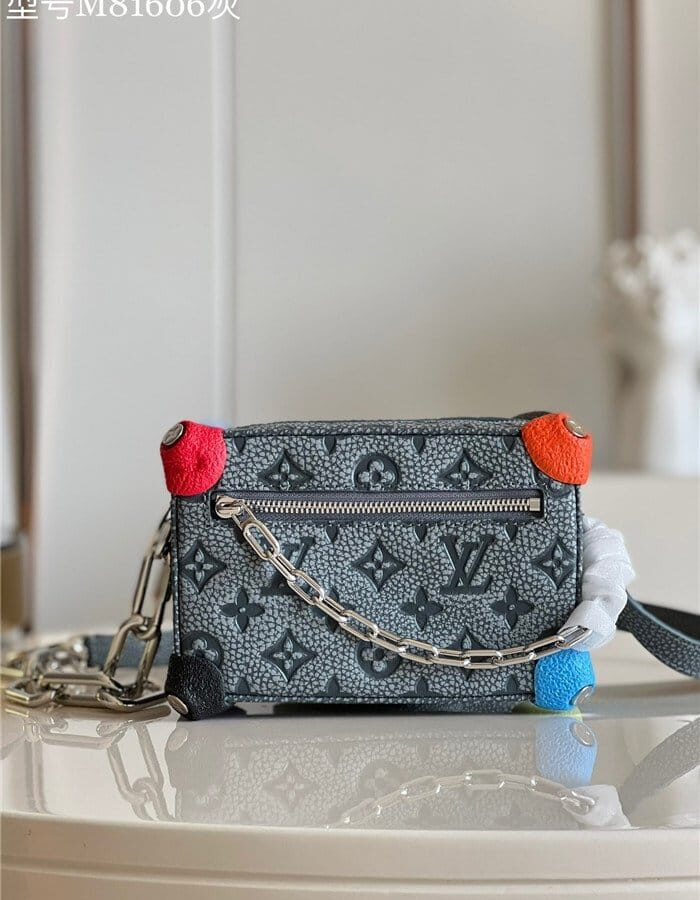 LOUIS VUITTON 루이비통 미니 소프트 트렁크 M81606