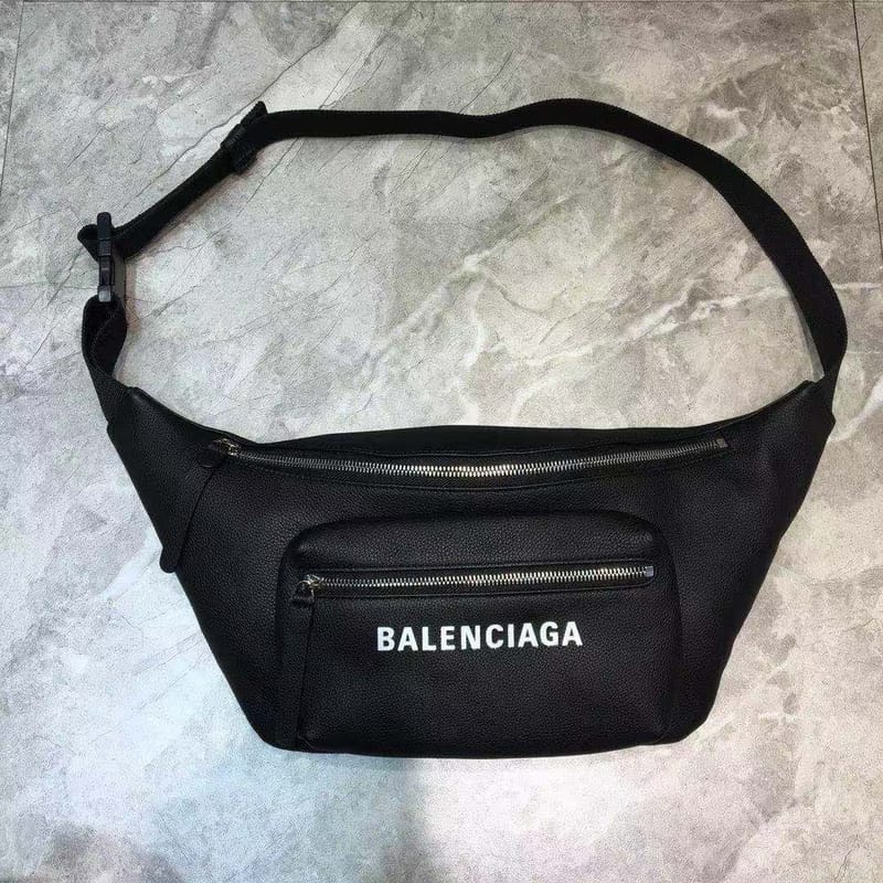 BALENCIAGA 발렌시아가 신상 힙색 396B 38CM
