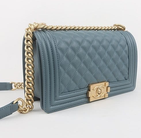 CHANEL 샤넬 보이백 캐비어