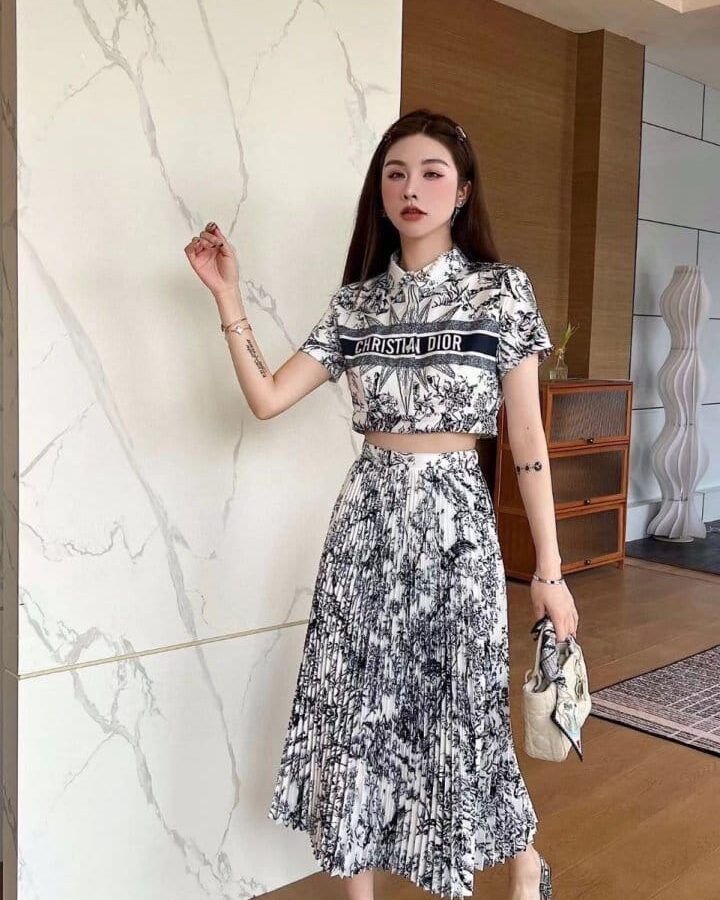 DIOR 디올 롱치마 크롭 남방셋트