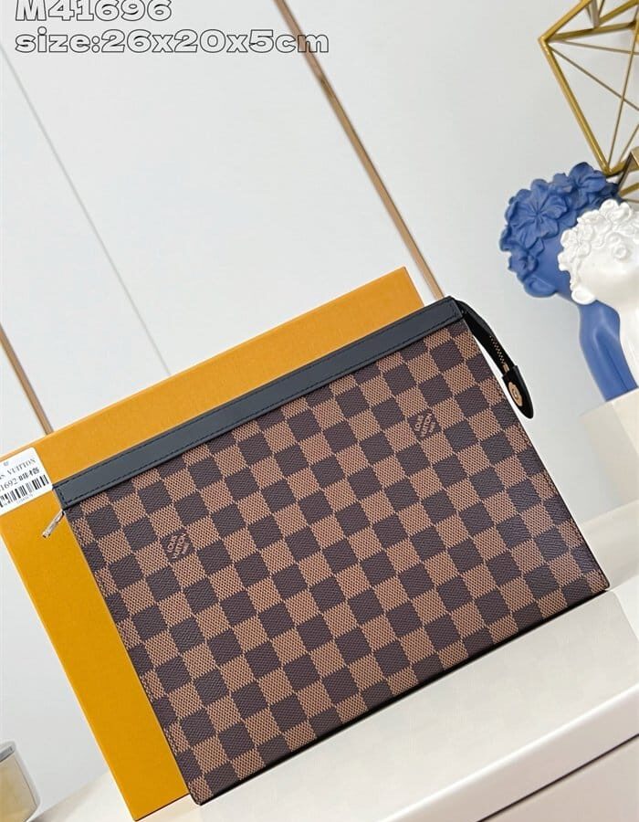 LOUIS VUITTON 루이비통 포쉐트 보야주 클러치백 MM M41696