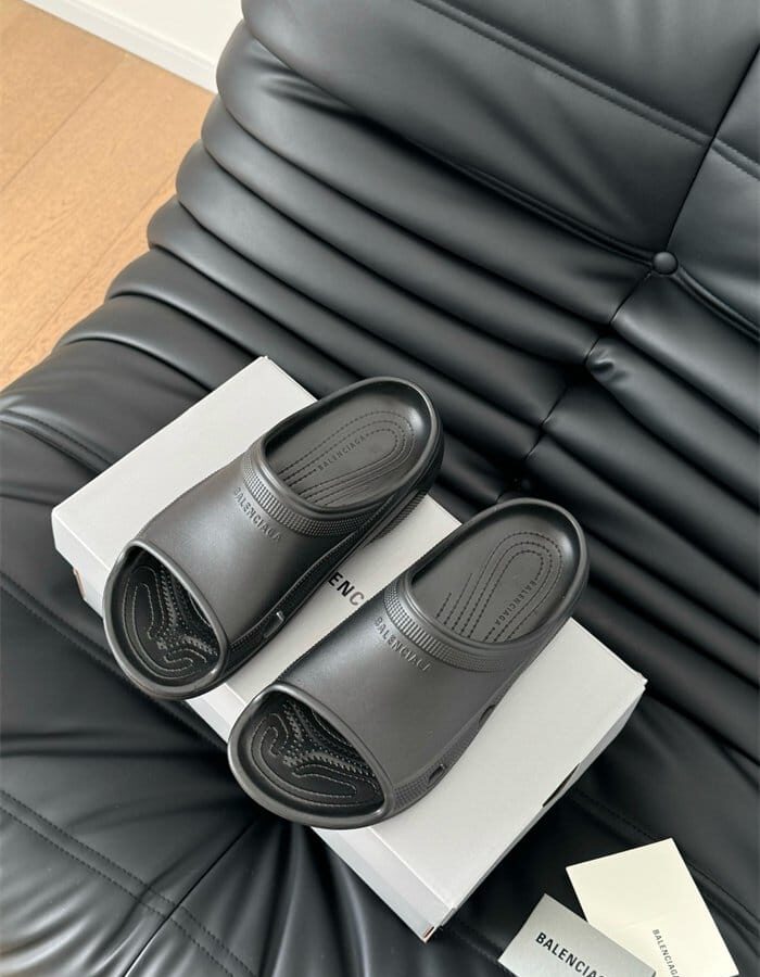 BALENCIAGA 발렌시아가 남여공용 슬리퍼 B34322-1 2024/신상 2COLOR