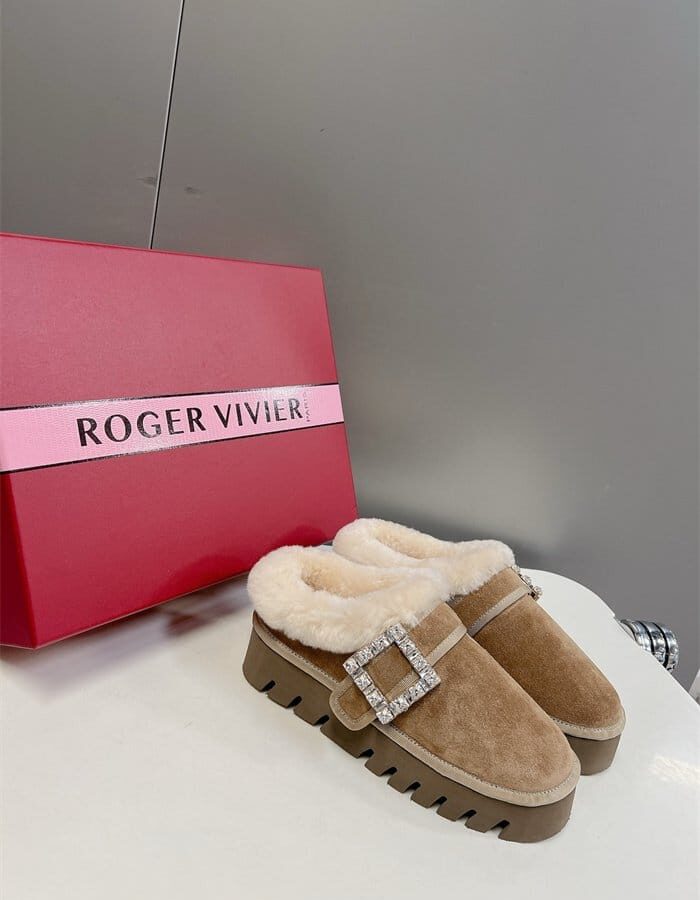 ROGER VIVIER 로저비비에 여성용 단화 (굽높이4CM) R45769