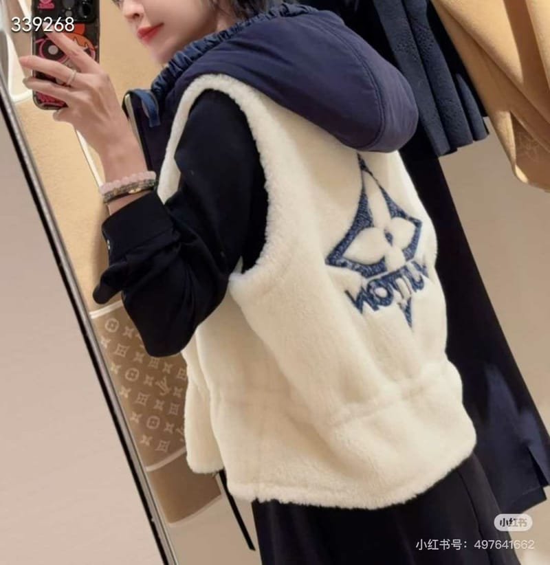 LOUIS VUITTON 루이비통 후드 퍼 베스트