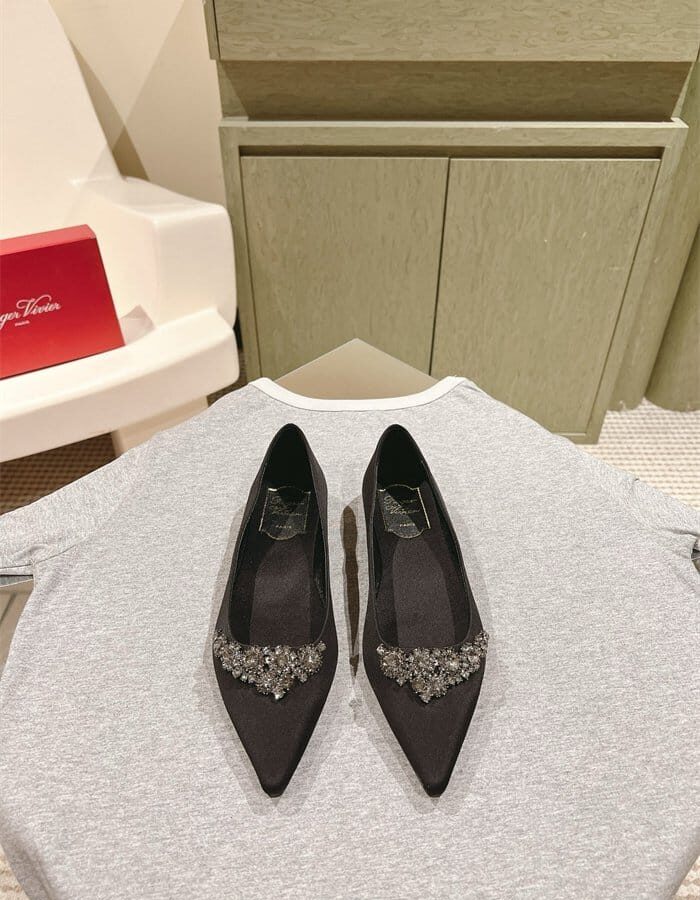 ROGER VIVIER 로저비비에 여성용 단화 R33181-2 2024/신상 2COLOR