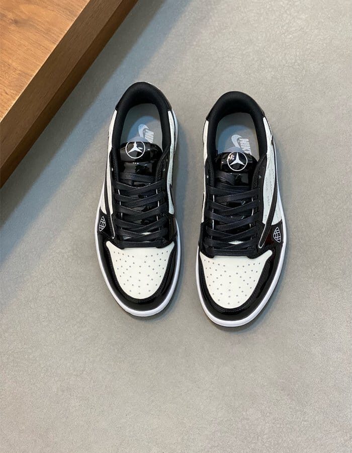 GIVENCHY 지방시 X 나이키 남성용 스니커즈 G87785-2 2024/신상