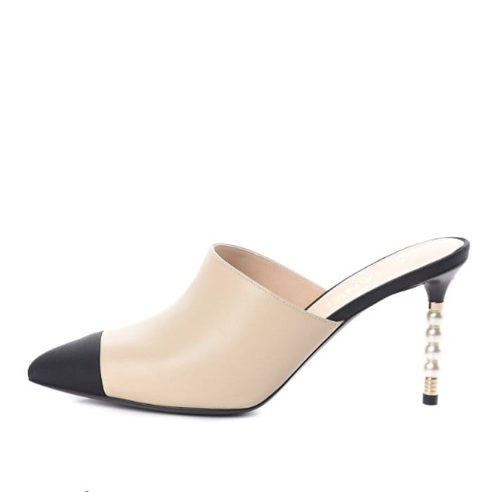 CHANEL 샤넬 여성 진주 베이지 뮬